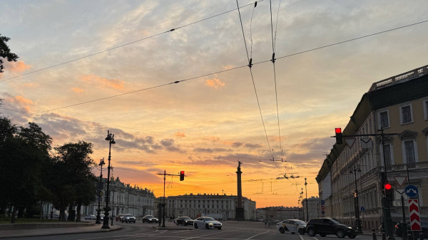 Последняя пятница августа выдастся в Петербурге влажной , но теплой Последняя пятница августа выдастся в Петербурге влажной , но теплой