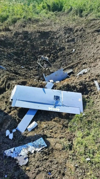 Дрозденко показал сбитые над Ленобластью беспилотники - фото Дрозденко показал сбитые над Ленобластью беспилотники - фото