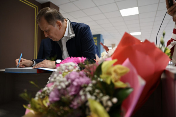 В Новоселье открыли две новые школы