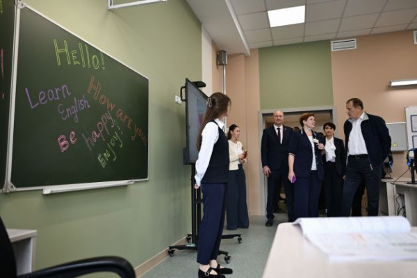 В Новоселье открыли две новые школы