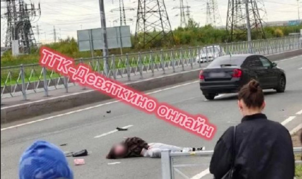 На проспекте в Мурино иномарка снесла пешехода-нарушительницу