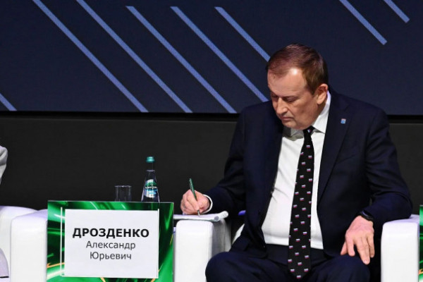 Губернатор Ленобласти - на связи. Дрозденко проведет в понедельник прямую линию