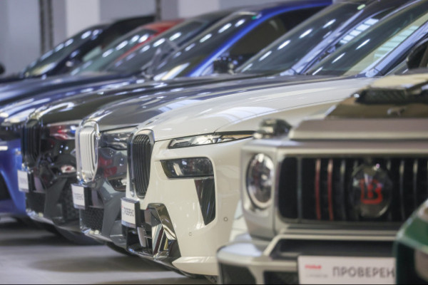 Узнали, сколько стоит купить новый автомобиль в Ленобласти